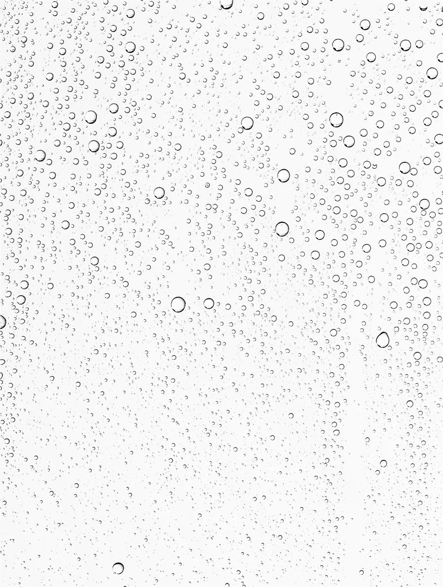 Visuel de galerie associé à Dew Mist de Luminesse Paris, brume visage prébiotique hydratante.