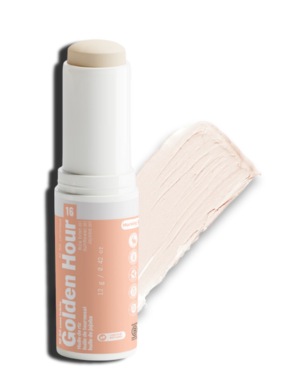 Visuel de présentation de Golden Hour de Luminesse Paris, stick solaire minéral SPF 50 pour le visage. L’image accompagne la fiche du soin et met en contexte son système filtrant à base d’oxyde de zinc et de dioxyde de titane, associé à plusieurs huiles végétales et beurres.