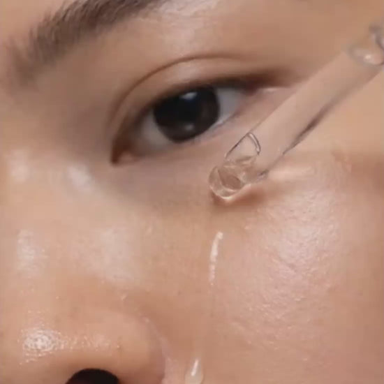Vidéo de présentation associée à Acid Reset, peeling visage de nuit à l’acide lactique de Luminesse Paris.